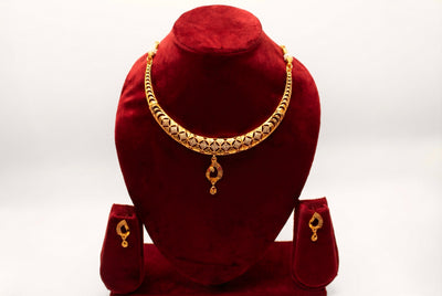 Geometric Choker Set with Peacock Drop